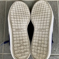 【美品】PUMA スニーカー サイズ27.5cmの画像
