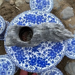 石の置物　花器の画像