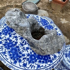 石の置物　花器の画像