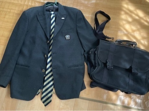 大阪産業大学附属高等学校　制服
