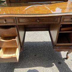 リサイクルショップどりーむ天保山店　No7640　鏡台　ドレッサー　化粧台　ガラス天板付き　コンセント付き　の画像