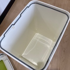 オムツ用　密閉式ゴミ箱の画像