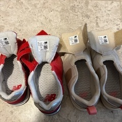 new balance ベビー　キッズ　スニーカーの画像
