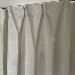 カーテン　高窓の画像