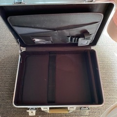 アタッシュケースの画像