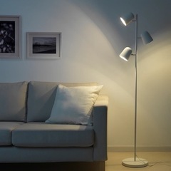IKEA スタンドライトの画像