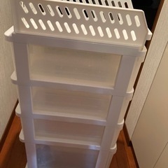 収納ケース　4段　プラスチックの画像