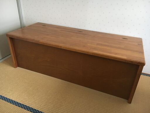 ベンチにもなる収納家具