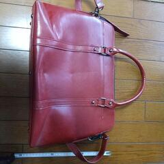 しっかりした革製ショルダーの画像