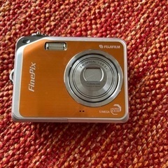 富士フイルム　デジカメ