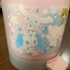 サンリオキャラクター　ペダル式ゴミ箱　中古の画像