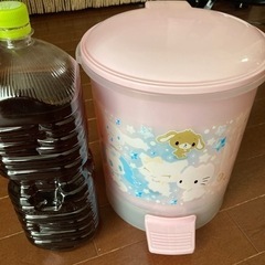 サンリオキャラクター　ペダル式ゴミ箱　中古の画像
