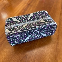 ★【値下げしました‼️】美品 クリニーク メイクポーチ（TAKA...
