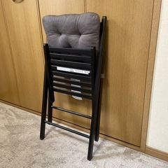 IKEA 木製椅子・クッションの画像