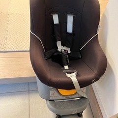 エールべべ　回転式　チャイルドシート　中古