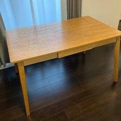 木製　ダイニングテーブル  引き出し付き  オーク