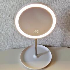 LEDライト付卓上ミラー、USB充電式の画像