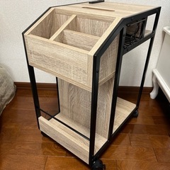サイドテーブル　