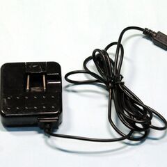 スマホ充電器・黒の画像