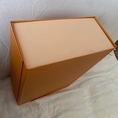 VUITTON 空き箱　35.5×25.5×12.5㎝の画像