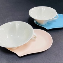 ペアカップ &ソーサー／ハートデザイン