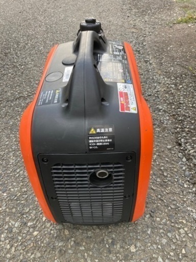 インバータ発電機（ほぼ新品）