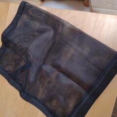 スリーコインズの車内天井ネット