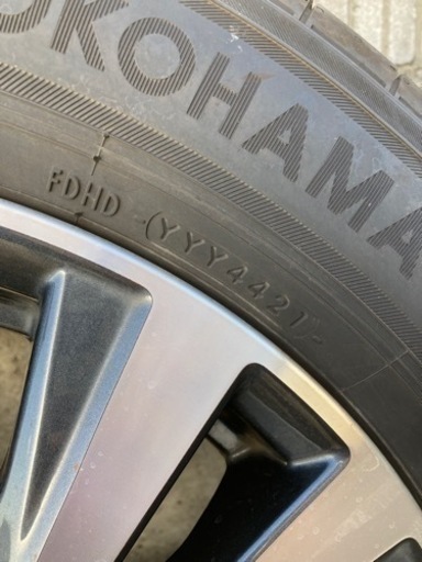 エスクトレイル用 R18ホイールとタイヤ4本セット　225/60/R18 H100