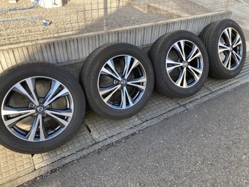 エスクトレイル用 R18ホイールとタイヤ4本セット　225/60/R18 H100