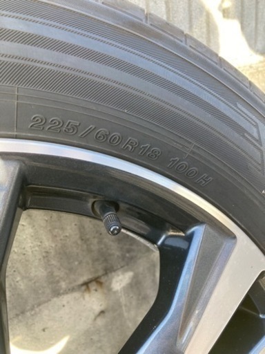 エスクトレイル用 R18ホイールとタイヤ4本セット　225/60/R18 H100