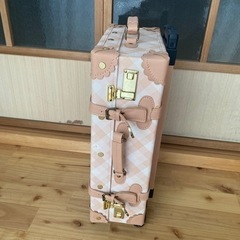 マイメロ　キャリーケースの画像
