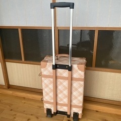 マイメロ　キャリーケースの画像