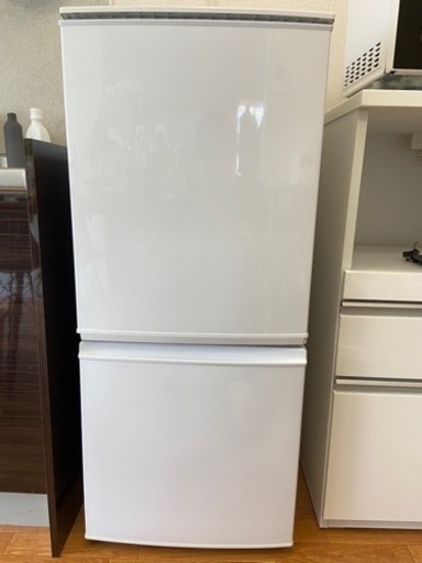 【1人暮らしにおすすめ】SHARP SJ-UA14W 冷蔵庫 137L 2ドア つけかえどっちもドア