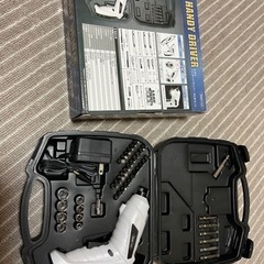 4.8V 小型充電式 ドライバー 46点セットの画像