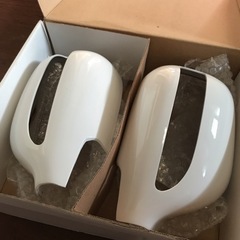 最終値下‼️‼️塗装済⭐️新品⭐️トヨタ　bB ファンカーゴ　ウインカー ミラーカバーの画像