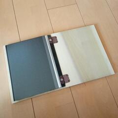 木彫りアルバム両開きの画像
