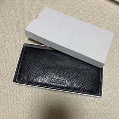 箱入り財布黒
