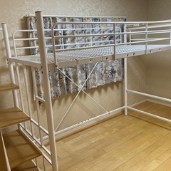 【引取先決まりました。】ロフトベッド白:取りに来れる方