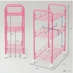 白い収納棚の画像