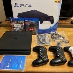 PS4 黒 本体 箱あり コントローラー3つ ソフト3本