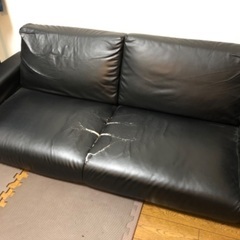2-3人掛けソファ　無料です☺️の画像