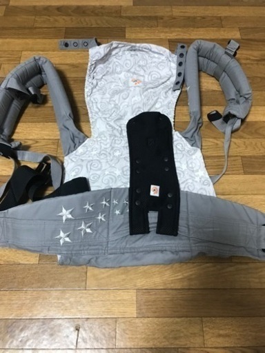 アカチャン本舗で買った　BABYBJORN、ergobaby抱っこ紐