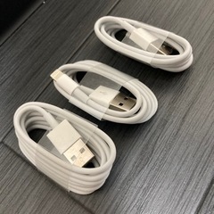 《iPhone》充電器 1mライトニングケーブル　携帯の画像