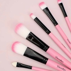 32ピース 収納バッグ付き 化粧ブラシセット　💓💕💓の画像