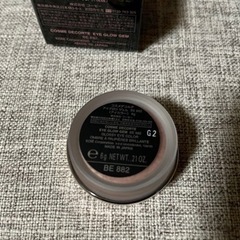 新品アイシャドウの画像
