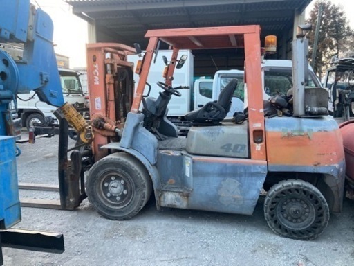 TCM 4トンディーゼルフォークリフト5レバー