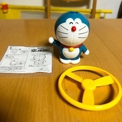 4   マクドナルド ハッピーセット  ドラえもん 空飛ぶ！タケコプターの画像
