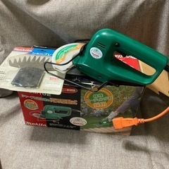 再受付　芝刈り機　マキタMUM162