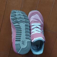 new balance　18.5cmの画像