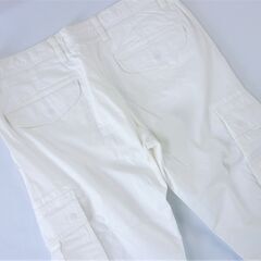 【No.41】UNIQLO レギュラーフィットカーゴパンツ 白 W82cm 股下84cmの画像